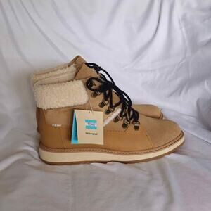 Toms womens Mesa Boots size 7.5M new with tags/no box